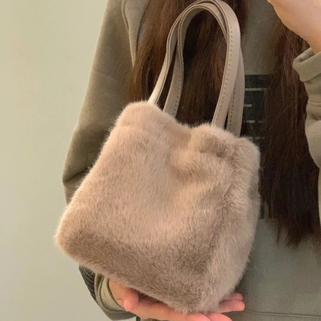 Silver Bucket Texture Handheld Shoulder Bag