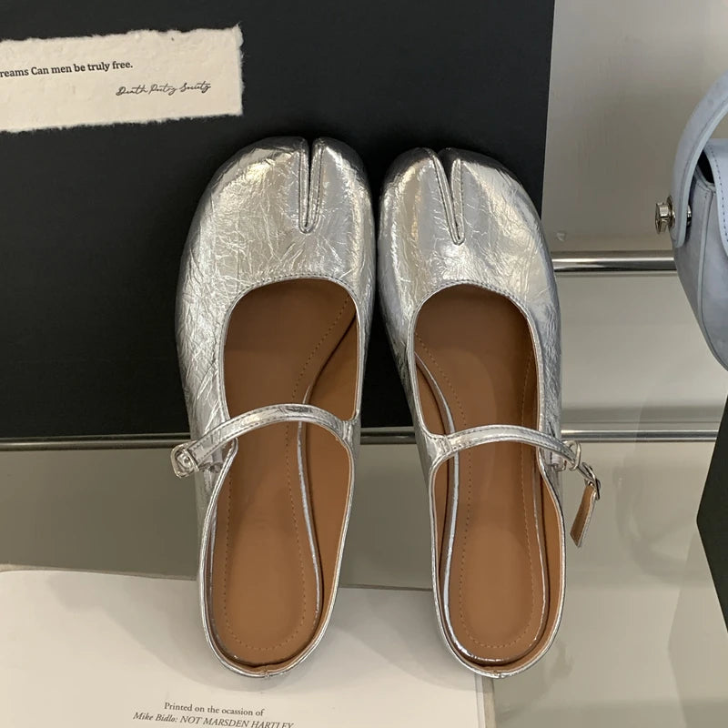 Women's Split Toe Mary Jane Flats – Tabi Leather Buckle Shoes