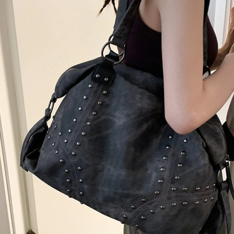 Retro Rivet Shoulder Bag for Women – Large Capacity Hobo Tote
