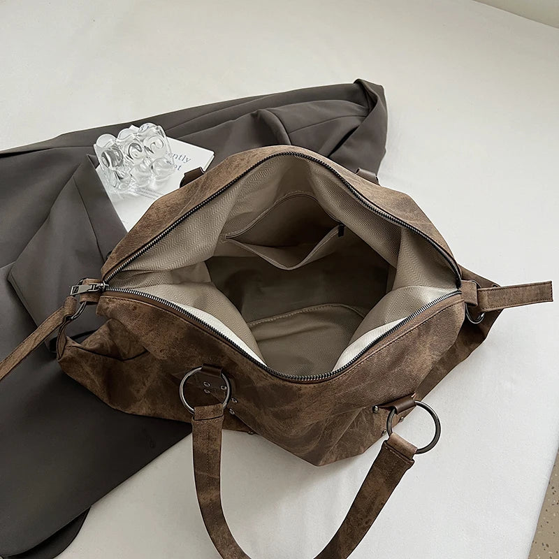 Rivets Large Capacity PU Leather Shoulder Bag