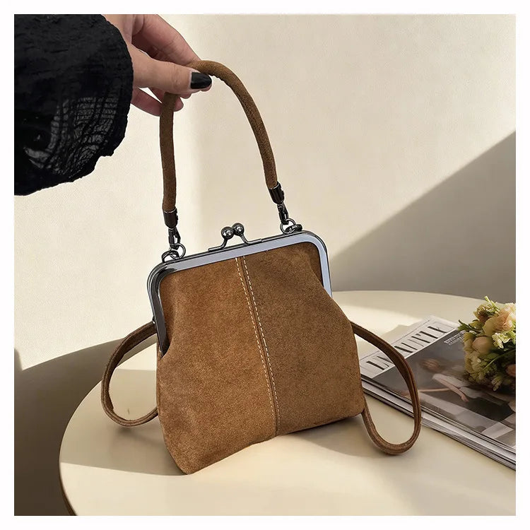 Large Capacity Retro Frosted Handbag Kiss Lock PU Leather