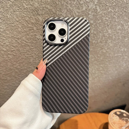 Carbon Fiber MagSafe iPhone Case – iPhone 17 / 16 / 15 / 14 / 13 / 12 Series