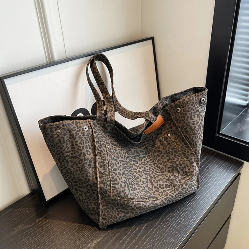 Autumn and Winter New Leopard Print Handbag