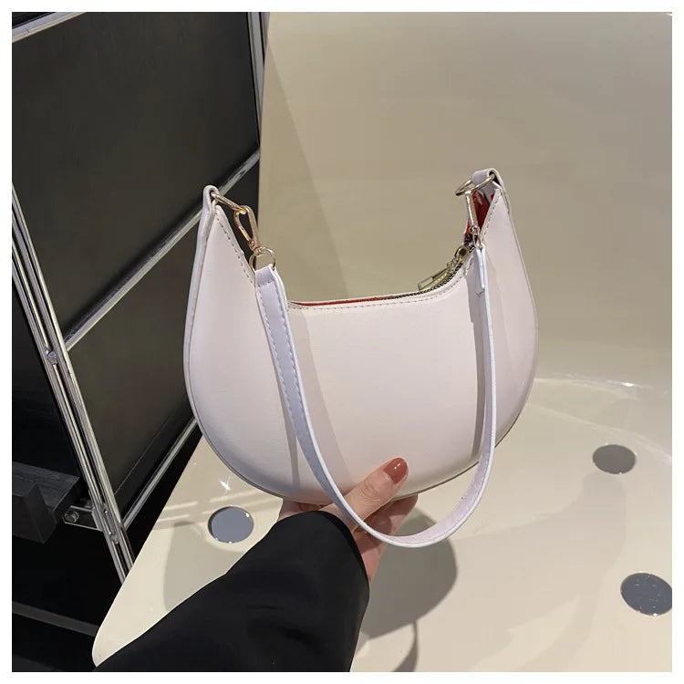 New Fashionable High-end Moon-shaped Baseball Bag