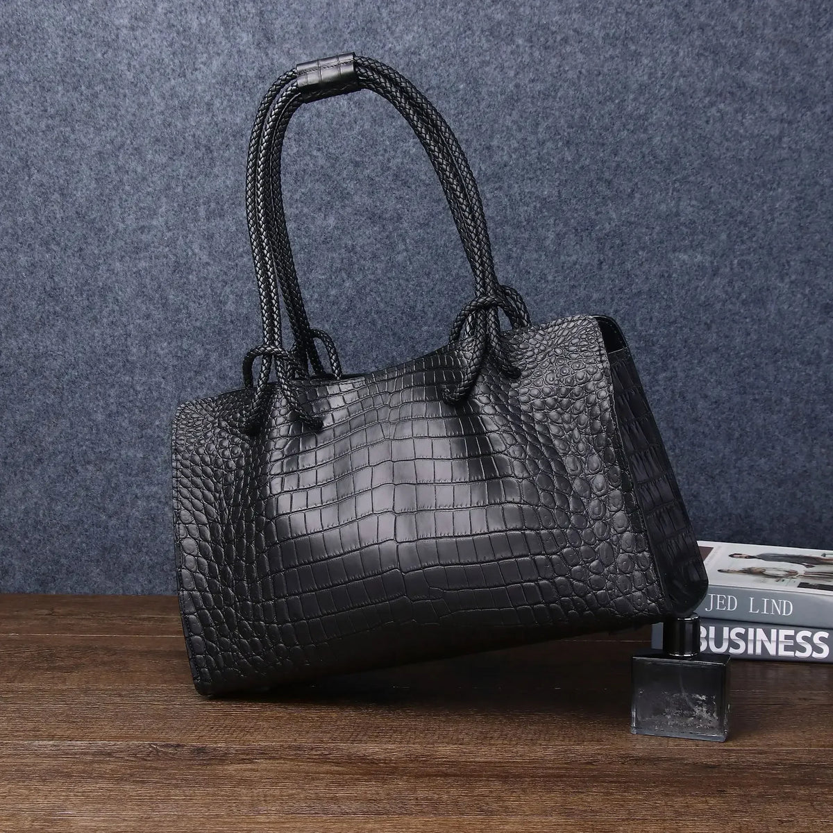 Alligator Pattern Genuine Leather Handbag for Women