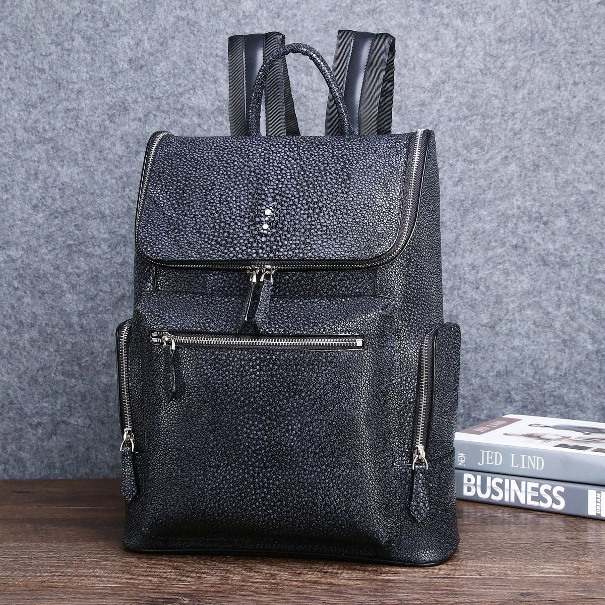 Pearl Fish Pattern Men's Laptop Backpack – Luxury Silica Gel
