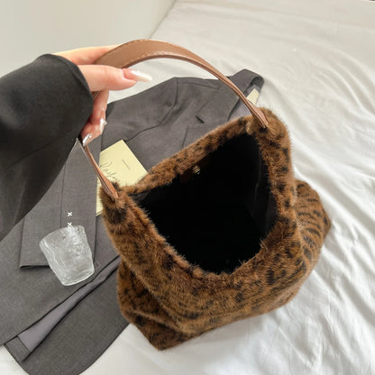 Leftside Soft Warm Faux Fur Leopard Shoulder Bags Women Winter Korean Handbags Trend Hobo Bag - Soft