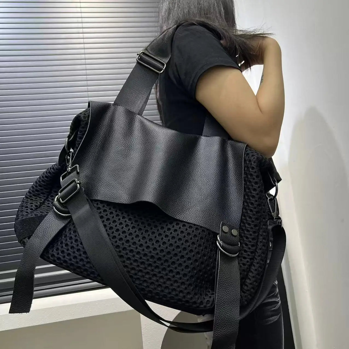 Retro Mesh Spliced Large Capacity Tote Bag