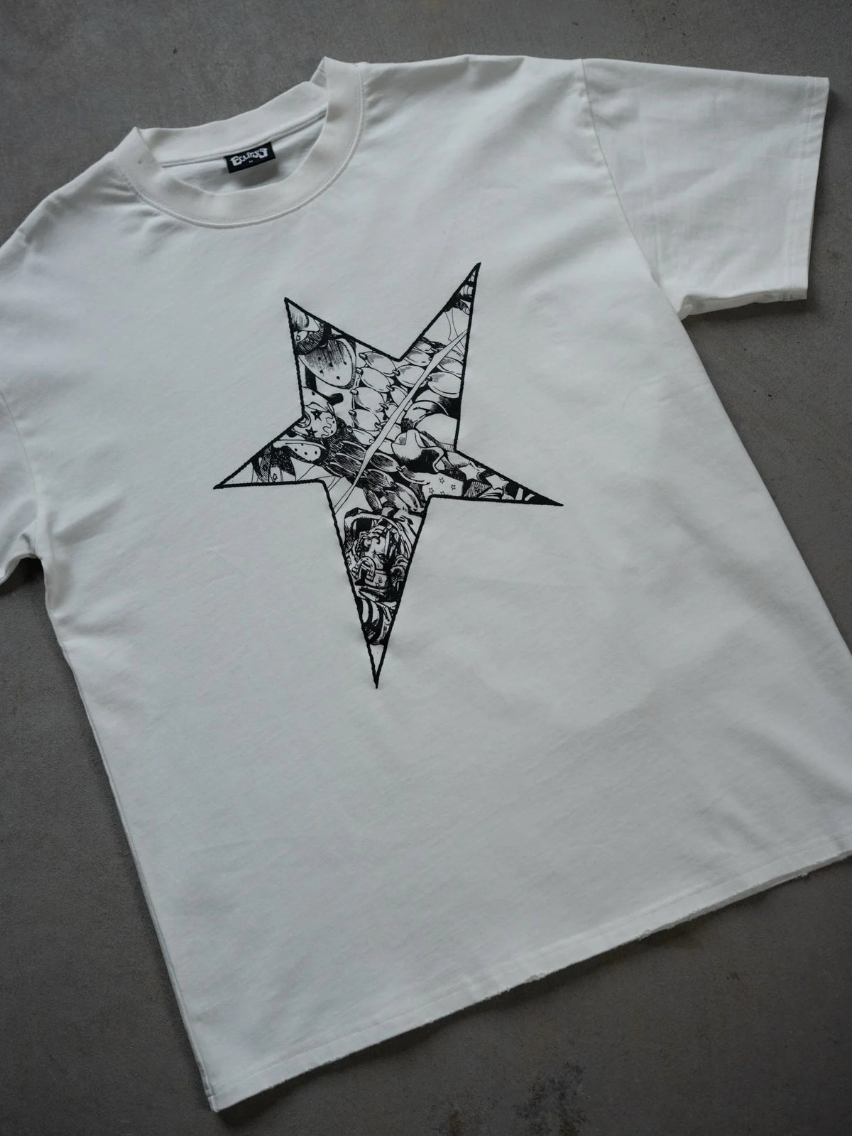 JoJo's Bizarre Adventure Star Graphic T-Shirt for Men