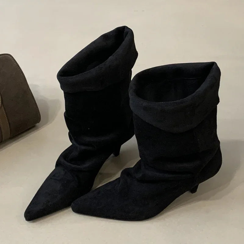 Pointed Toe Slouch Ankle Boots – Women's Low Heel Winter Boots