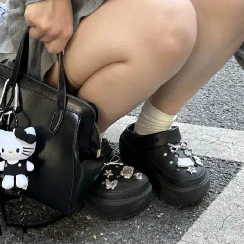 Hello Kitty Silvery Shoe Charms Set