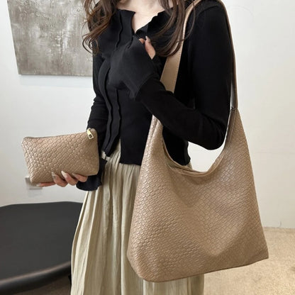 Women's Retro Artificial Leather Woven Pattern Shoulder Bag