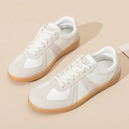 Women's Retro Flat Sneakers – Suede Leather Casual Trainer Shoes Plus Size