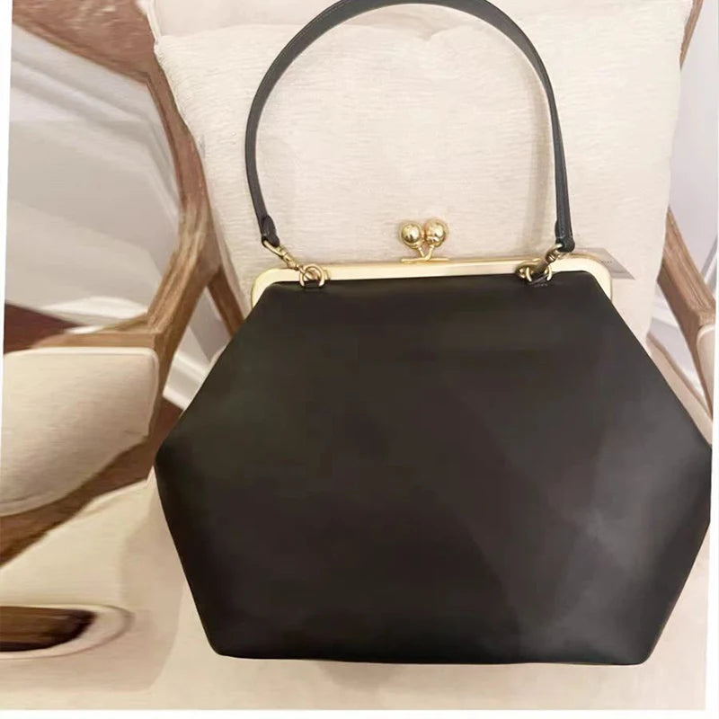 Luxury Design Clip Bag Fashion Largecapacity Frame Handbag