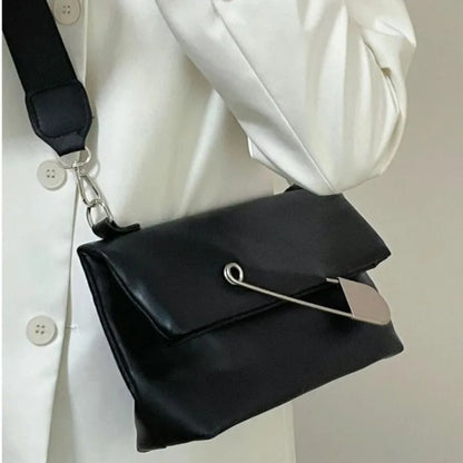 Korean Large Pin Black Shoulder Bags
