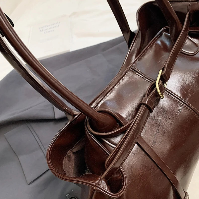 Vintage Handbag for Women Large Capacity New Underarm Commuting Bag