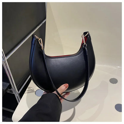 New Fashionable High-end Moon-shaped Baseball Bag