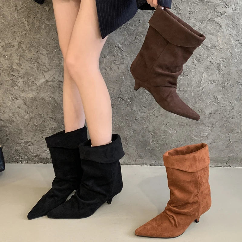 Pointed Toe Slouch Ankle Boots – Women's Low Heel Winter Boots