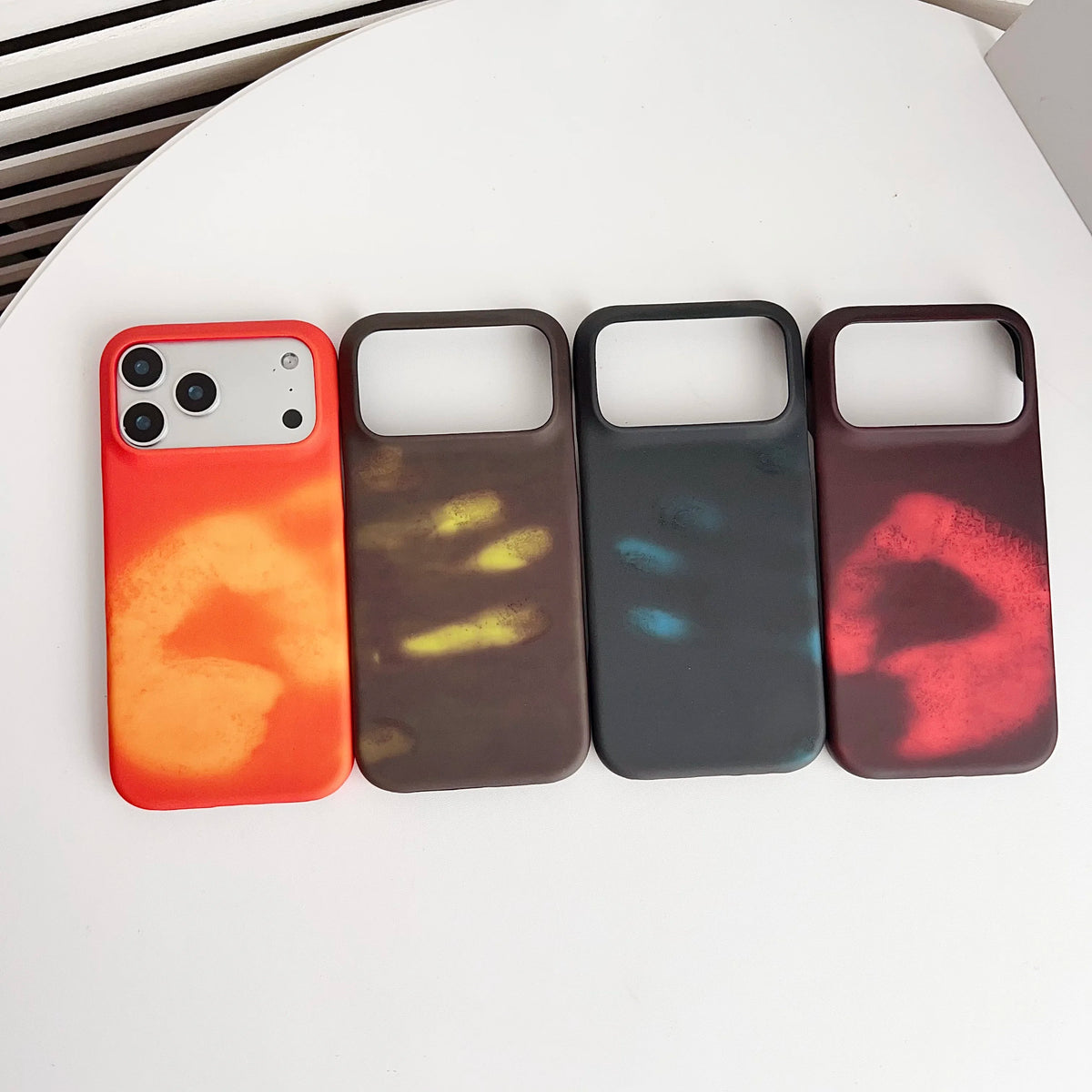 Color Changing iPhone Case – Thermal Sensing Heat Reactive Cover