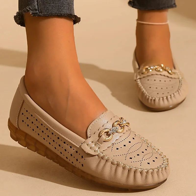 Women's Breathable Leather Loafers – Slip-On Moccasin Flats with Gold Chain