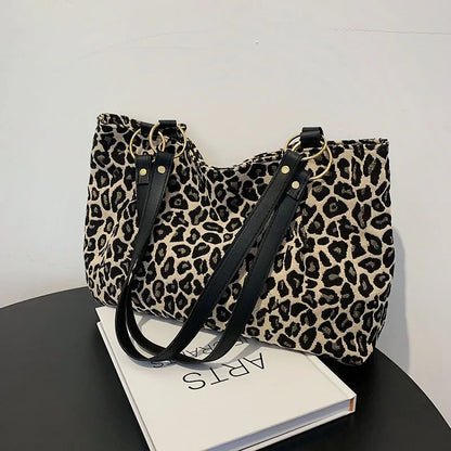 Trendy Leopard Print Women’s Tote Bag