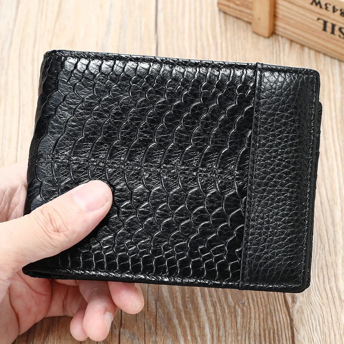 Crocodile Pattern Leather Organizer Wallet for Men