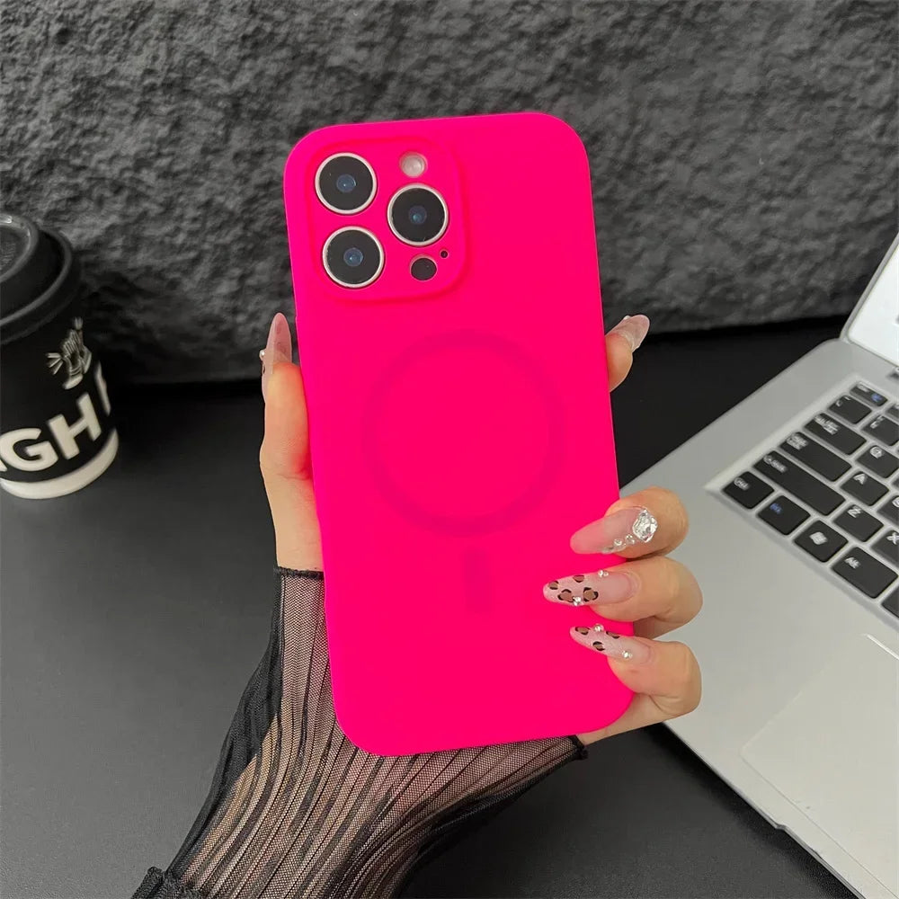 Magnetic Liquid Silicone Case for iPhone 16 Pro Max