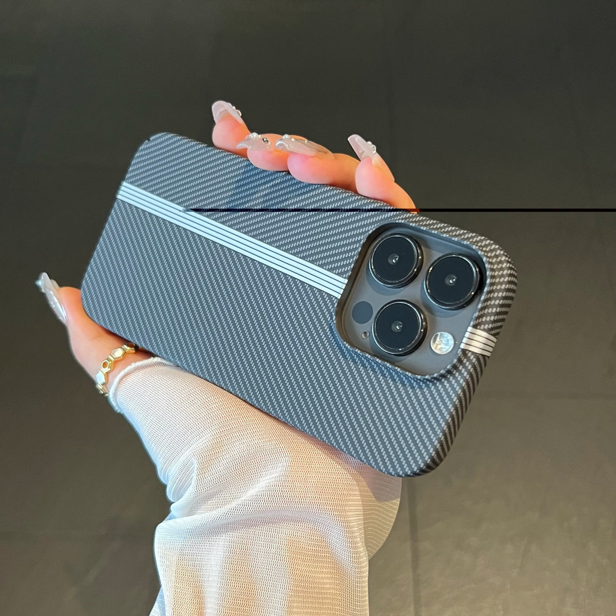 Carbon Fiber iPhone Case – Ultra Slim Shockproof PC Bumper Cover
