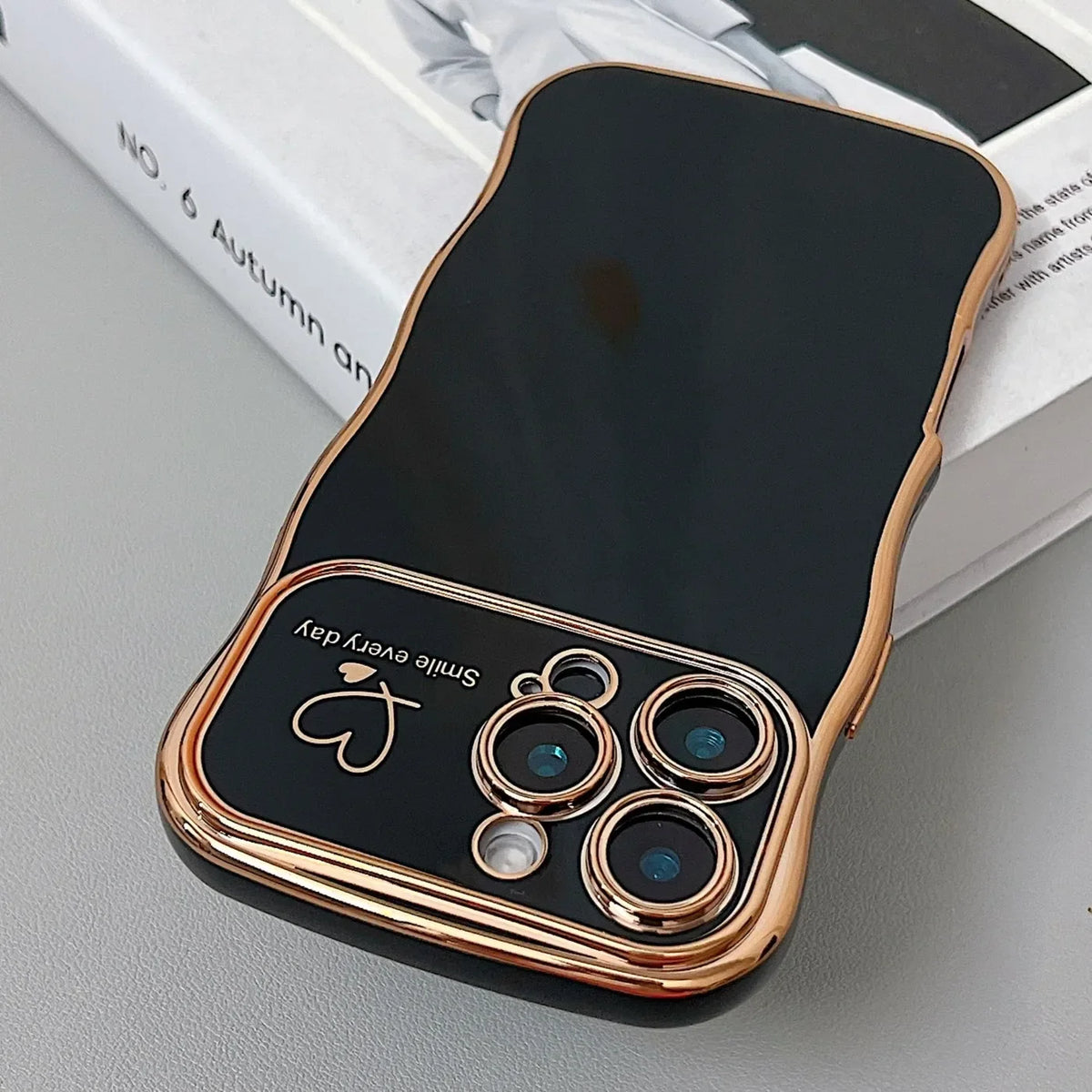 Electroplating Wave Heart iPhone Case – Gold Plated TPU Cover