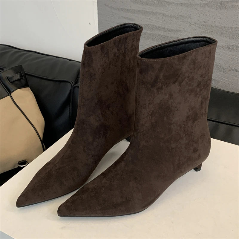 Women's Pointed Toe Ankle Boots – Vintage Low Heel Suede Booties