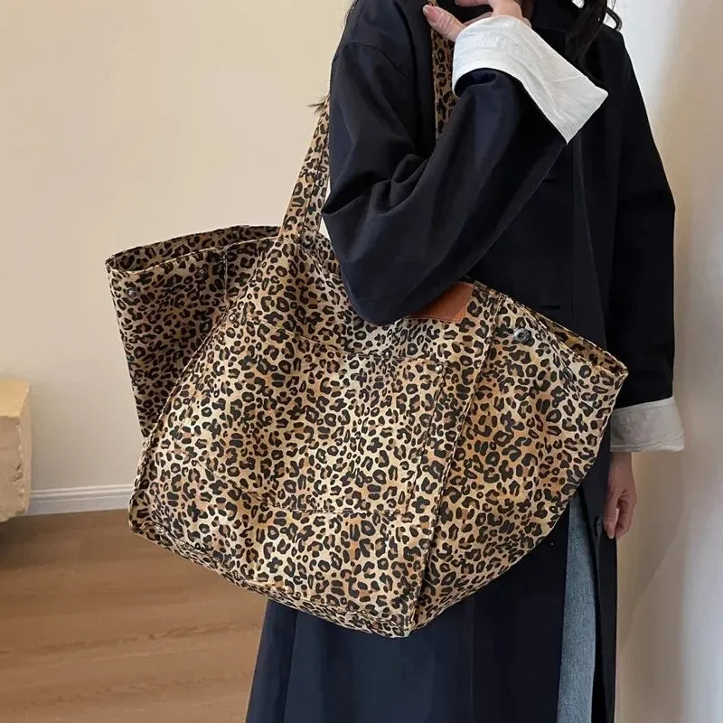 Autumn and Winter New Leopard Print Handbag