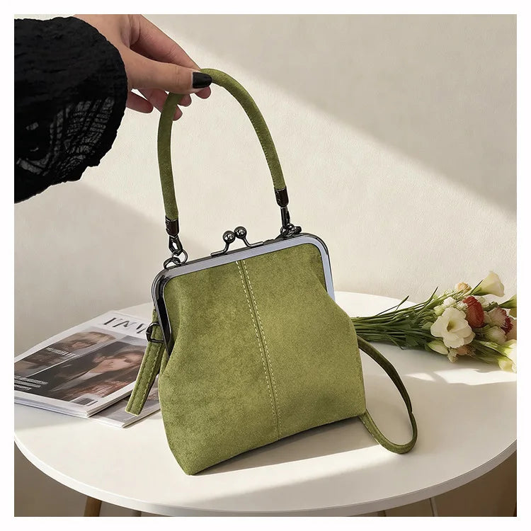 Large Capacity Retro Frosted Handbag Kiss Lock PU Leather