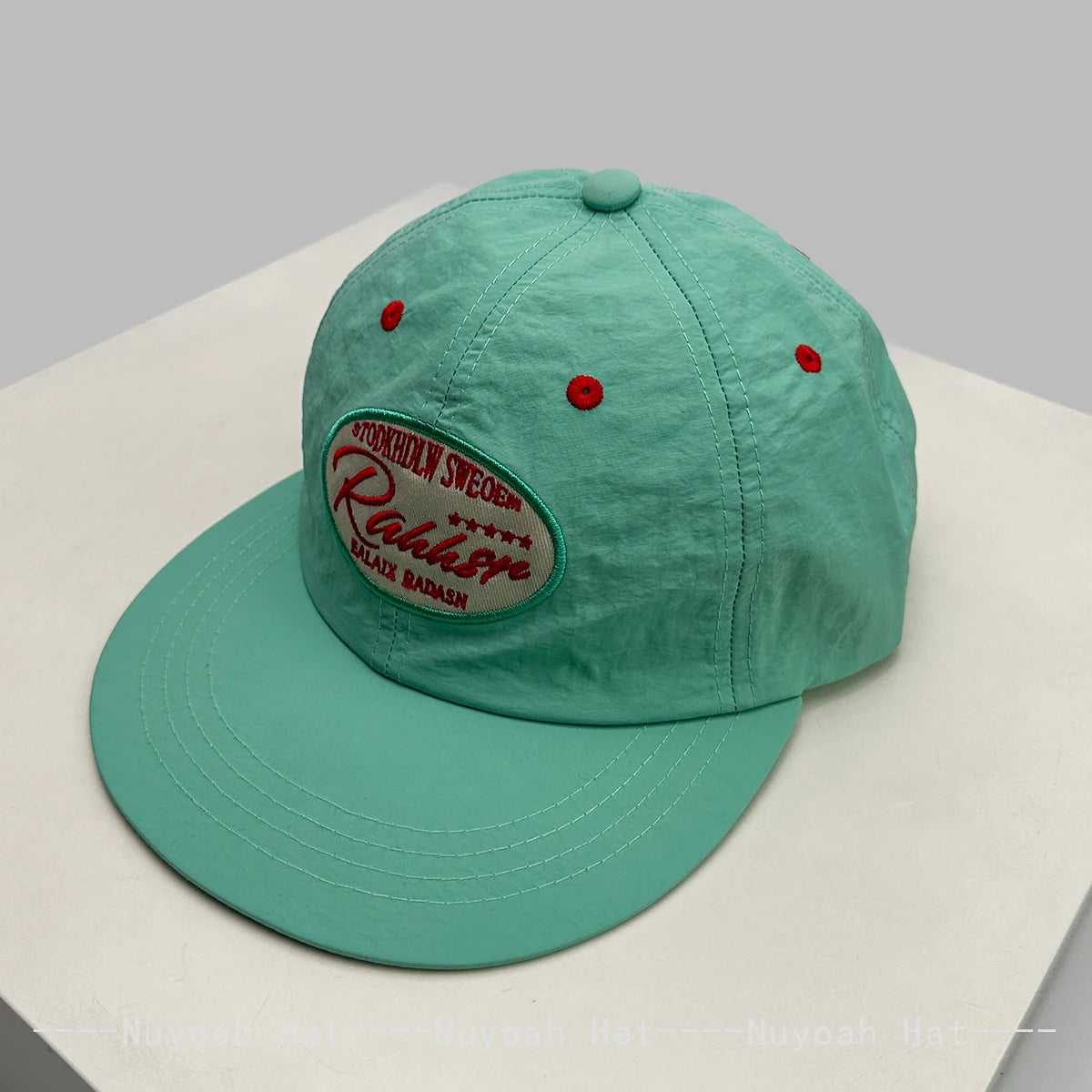 Embroidered Patch Snapback Cap – Quick-Dry Hip-Hop Hat for Men & Women