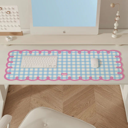Large Kawaii Desk Mat – Non-Slip Checkered Mouse Pad for Office & Gaming