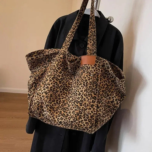 Autumn and Winter New Leopard Print Handbag