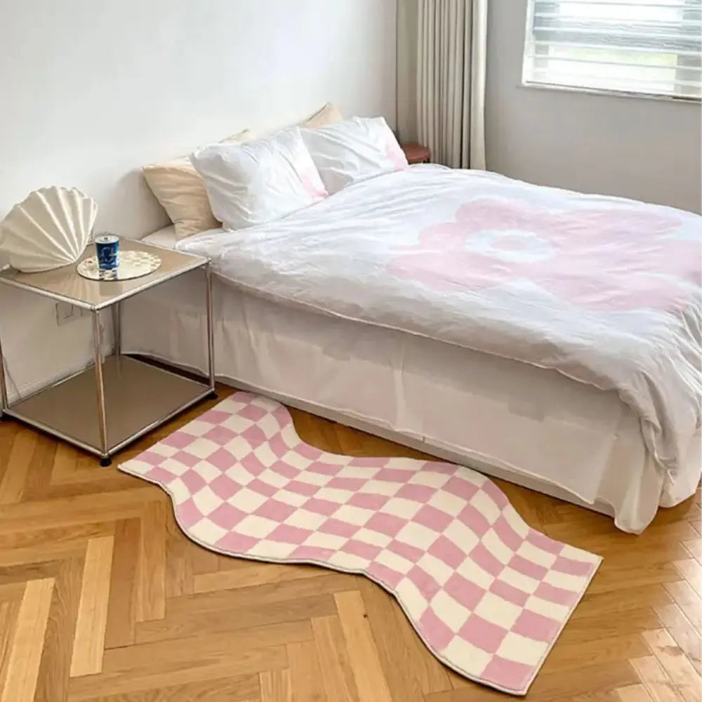 Checkered Wavy Bedroom Rug – Soft Pink Irregular Floor Mat for Girls & Living Room