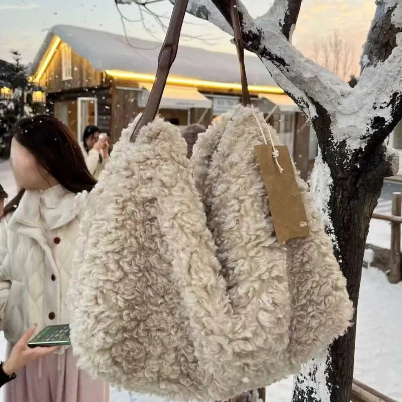 Luxury Fashion New 2026 Imitation Lamb Wool Shoulder Bag