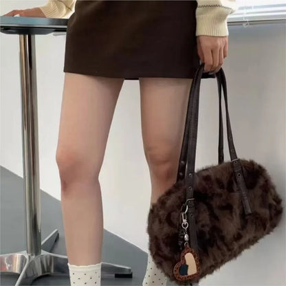 Hot Girl Leopard Plush Underarm Bag