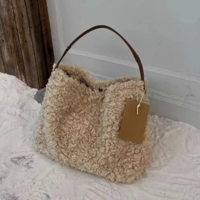Luxury Fashion New 2026 Imitation Lamb Wool Shoulder Bag