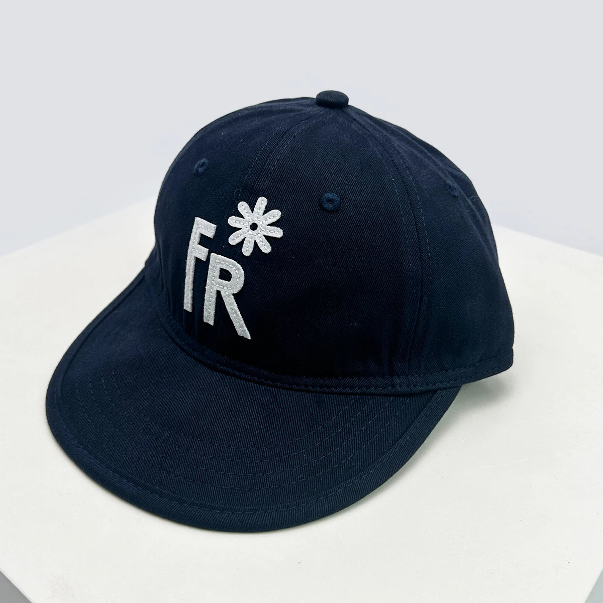 Plaid Flat Brim Baseball Cap – Unisex Sun Hat with Letter Embroidery