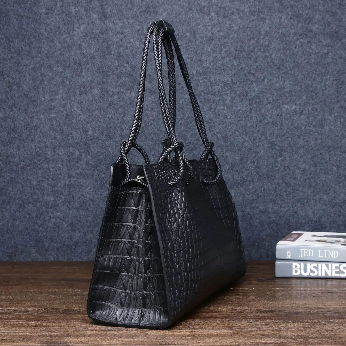 Alligator Pattern Genuine Leather Handbag for Women