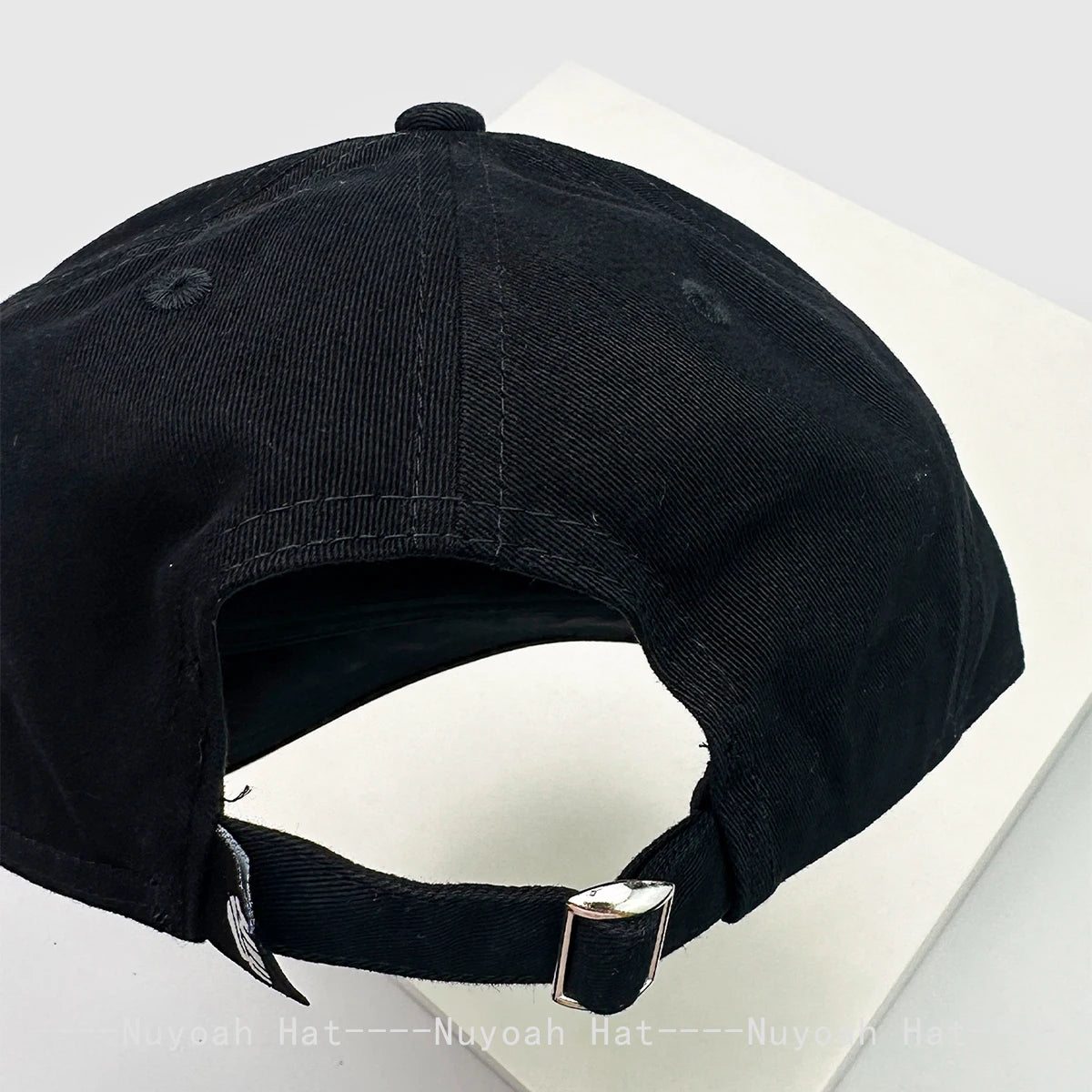 Plaid Flat Brim Baseball Cap – Unisex Sun Hat with Letter Embroidery