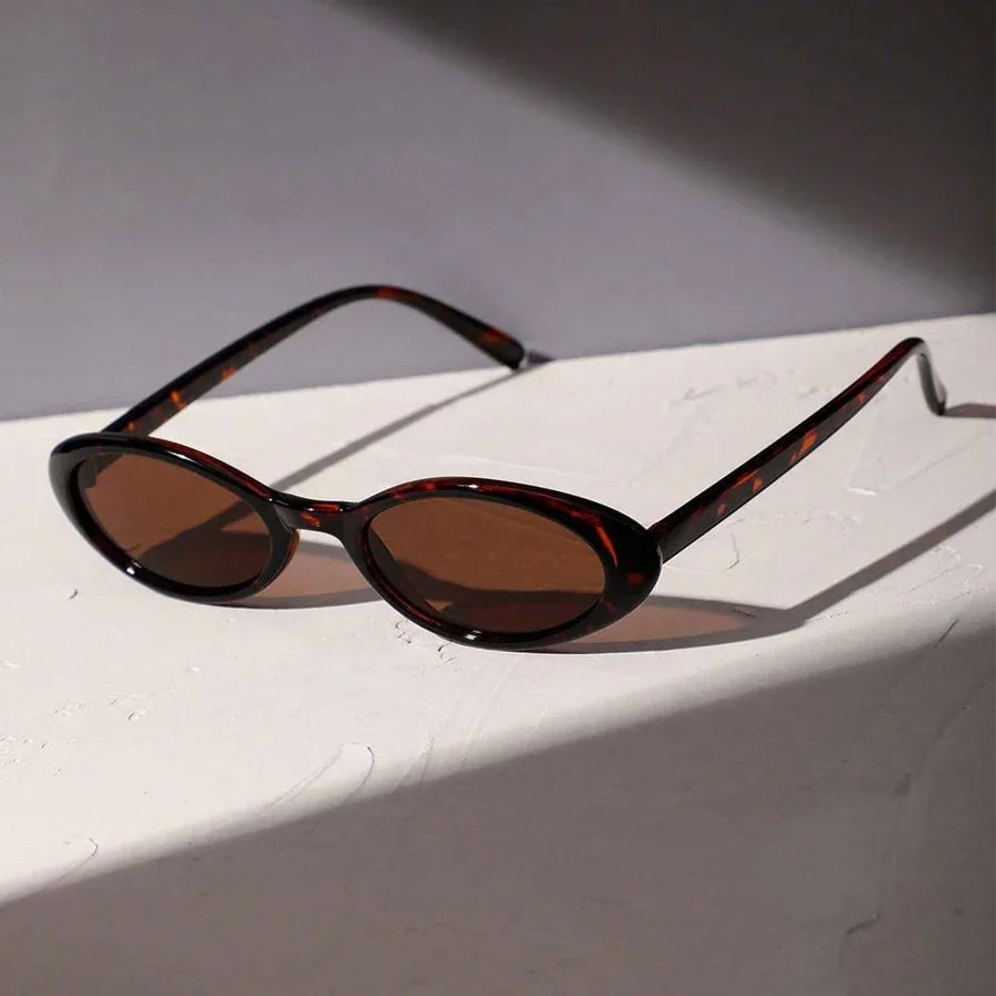 Small Oval Sunglasses for Women – Retro Leopard Cat Eye Shades