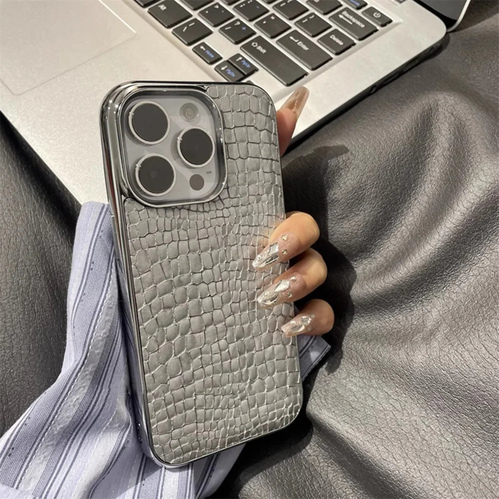 Crocodile Pattern iPhone Case with Chrome Plating – iPhone 11 to 17 Series