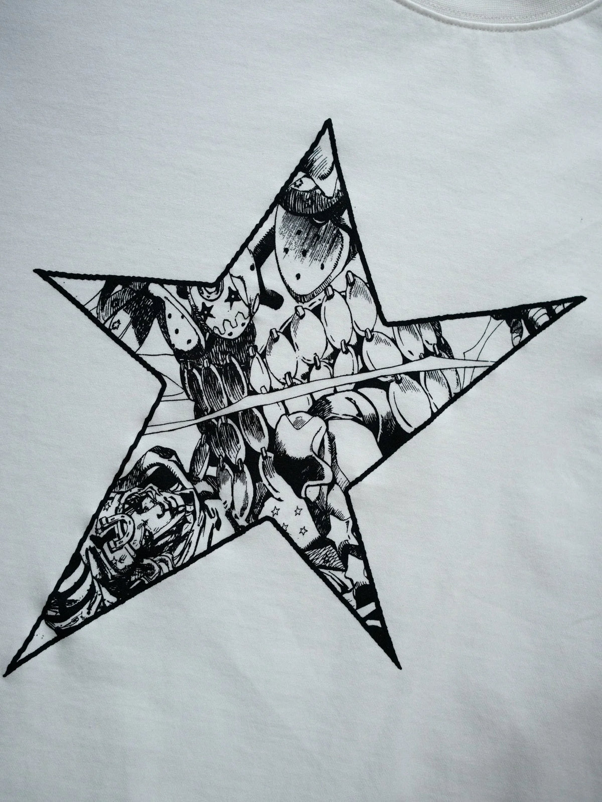 JoJo's Bizarre Adventure Star Graphic T-Shirt for Men