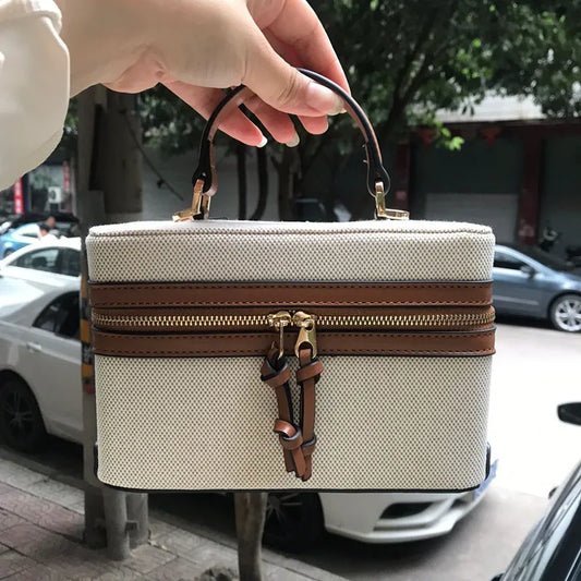 Women's Retro Luxury Crossbody Bag – Chain Shoulder & Messenger Handbag