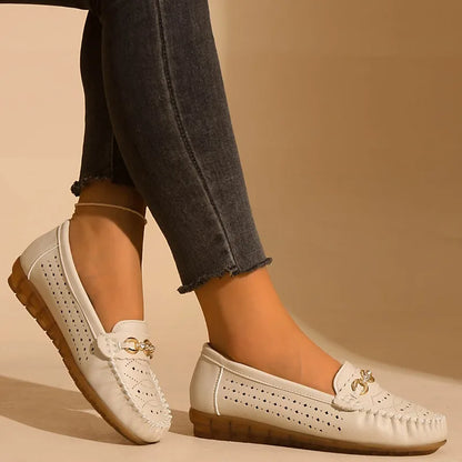 Women's Breathable Leather Loafers – Slip-On Moccasin Flats with Gold Chain
