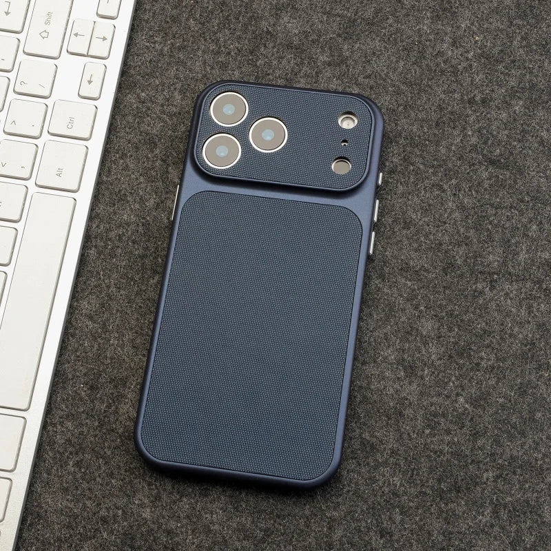 MagSafe Woven iPhone Case with Charging Animation