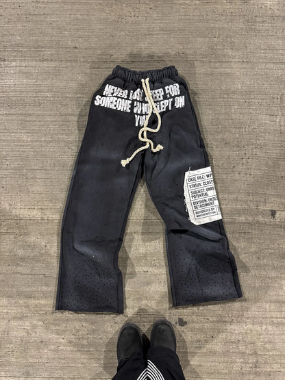 Y2K Gothic Punk Two-Piece Set – Zip Hoodie & Graphic Pants