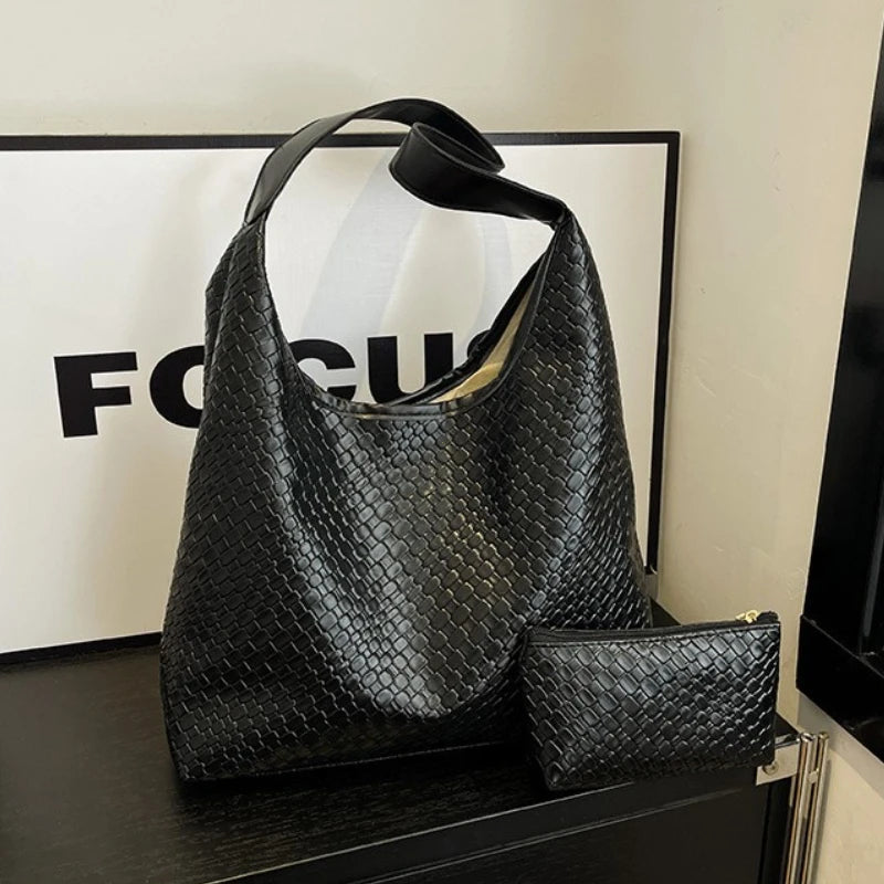 Women's Retro Artificial Leather Woven Pattern Shoulder Bag